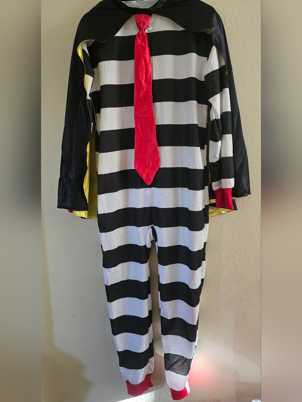 NWT, Tipsy Elves, Unisex Hamburger Thief Costume, Size Small, MSRP $79.95 - Picture 5 of 16